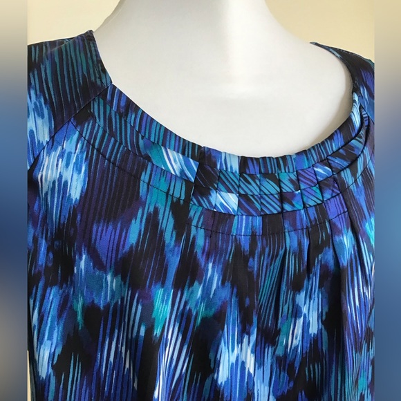 Chico’s Top 🦋 - Picture 3 of 4